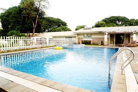 Fontana Villas and Resort Hotel .